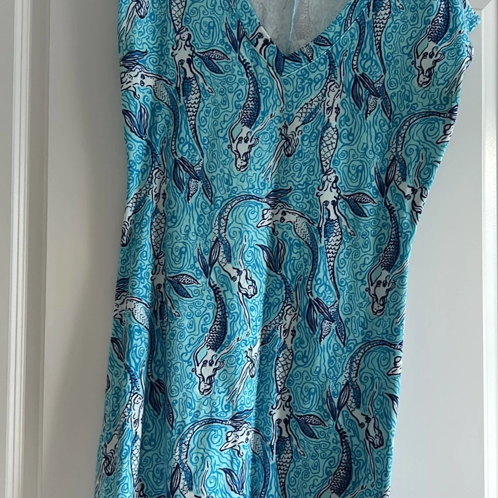 Lilly Pulitzer cotton dress sits just above knee.Perfect condition. - Picture 2 of 2